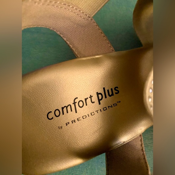 Comfort Plus by PREDICTIONS™ gold rhinestone sandals. - Picture 7 of 12